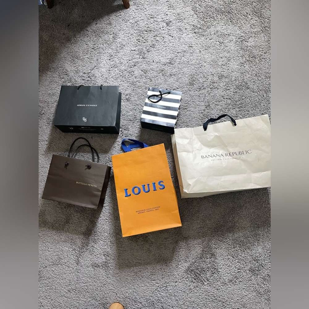Lv gift bag bundle